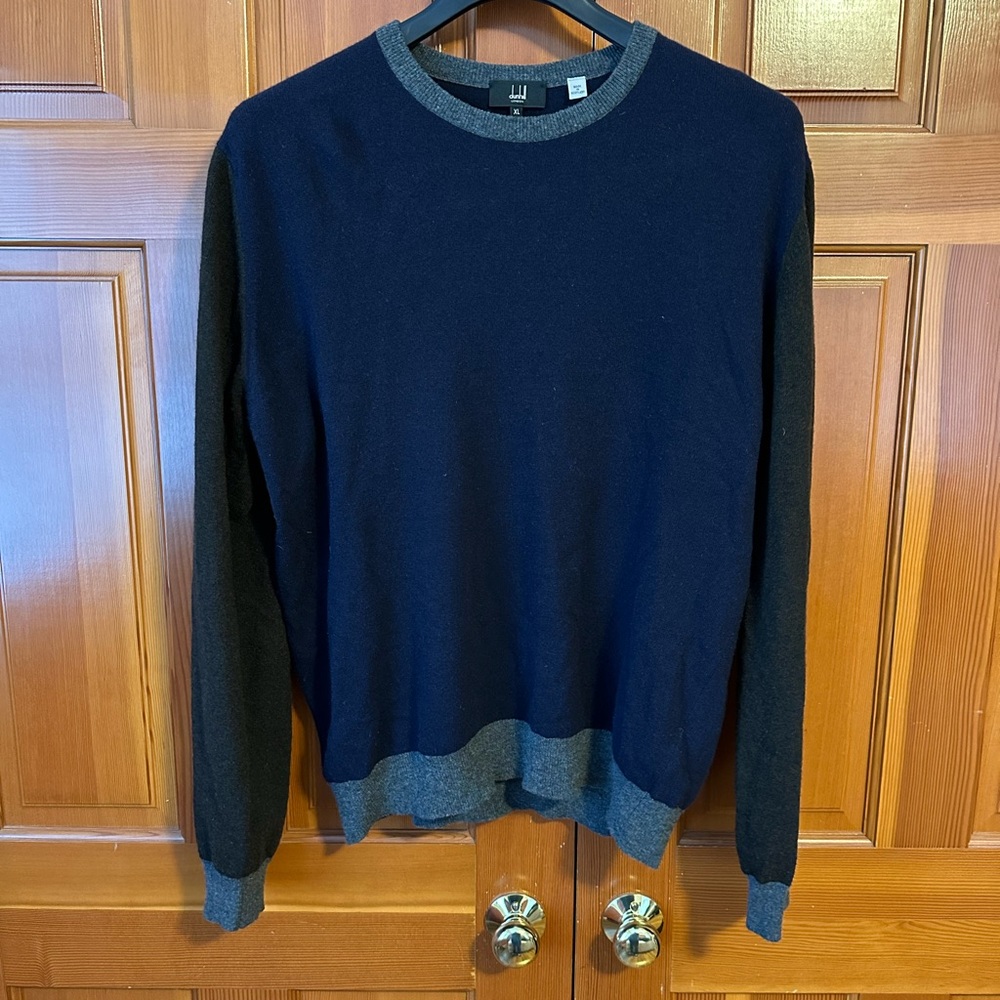 Dunhill men’s sweater. Wool and cashmere blend. Size XL